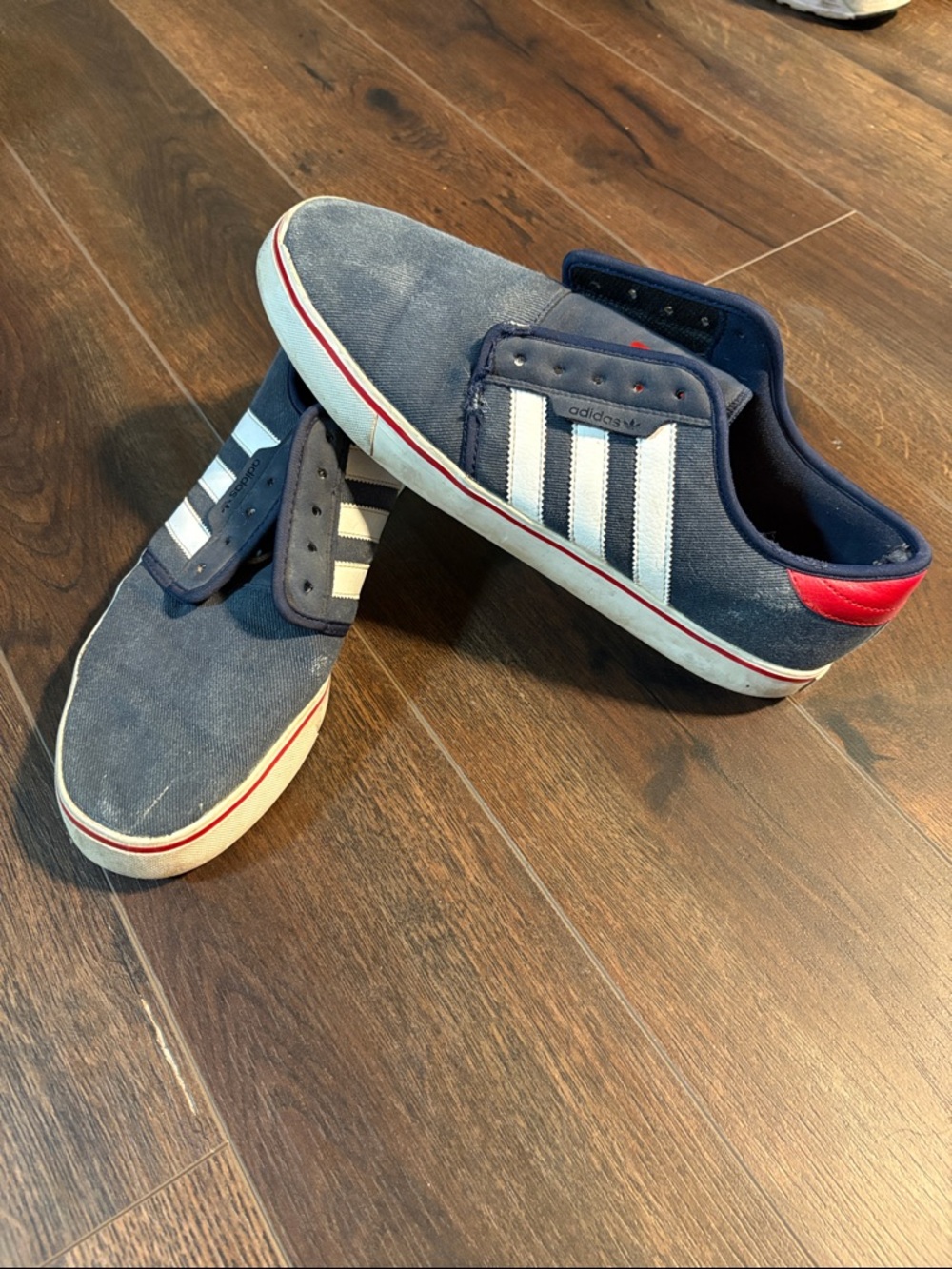 Mens adidas skateboard shoes size 11